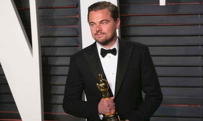 O astro com o primeiro Oscar em 2016 por 'O regresso'(foto: ADRIAN SANCHEZ-GONZALEZ/AFP) O astro com o primeiro Oscar em 2016 por 'O regresso'(foto: ADRIAN SANCHEZ-GONZALEZ/AFP)