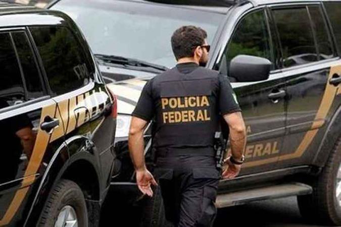 Polícia Federal investiga o crime de fraude: suspeitas podem cumprir até cinco anos de pena, além de multaho e Formação/ Eu Estudante| (foto: Policia Federal/Divulgação) Polícia Federal investiga o crime de fraude: suspeitas podem cumprir até cinco anos de pena, além de multaho e Formação/ Eu Estudante| (foto: Policia Federal/Divulgação)