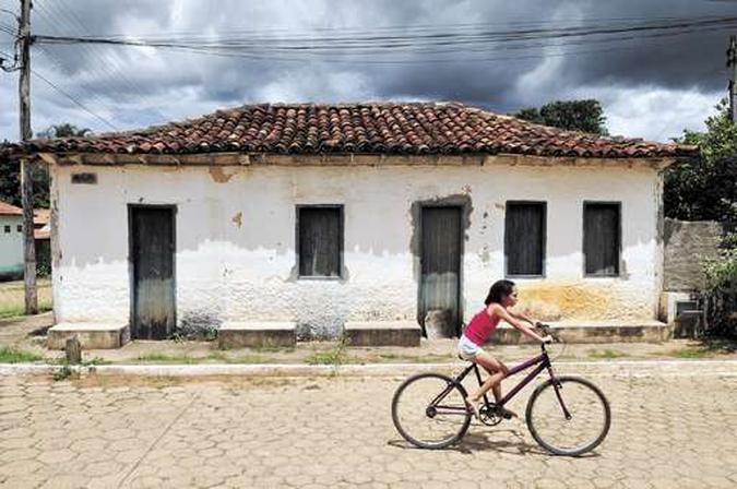 O povoado surgiu em 1941 subordinado a Corumbá de Goiás e, hoje, é distrito de Alexânia: a 100km do Plano Piloto(foto: Bruno Peres/CB/D.A Press - 9/1/13) O povoado surgiu em 1941 subordinado a Corumbá de Goiás e, hoje, é distrito de Alexânia: a 100km do Plano Piloto(foto: Bruno Peres/CB/D.A Press - 9/1/13)