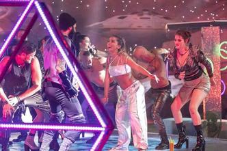 Anitta cantou e dançou junto com os confinados em seu show na casa do 'BBB18'(foto: Reprodução) Anitta cantou e dançou junto com os confinados em seu show na casa do 'BBB18'(foto: Reprodução)