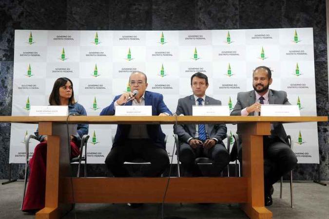 O governador Ibaneis Rocha fez queixas dos deputados distratais após reunião com secretários e administradores regionais(foto: Renato Alves/GDF) O governador Ibaneis Rocha fez queixas dos deputados distratais após reunião com secretários e administradores regionais(foto: Renato Alves/GDF)