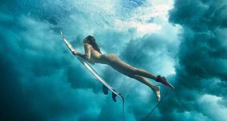 A surfista brasileira Maya Gabeira teve uma biografia contada em coleção(foto: ESPN/Divulgação) A surfista brasileira Maya Gabeira teve uma biografia contada em coleção(foto: ESPN/Divulgação)