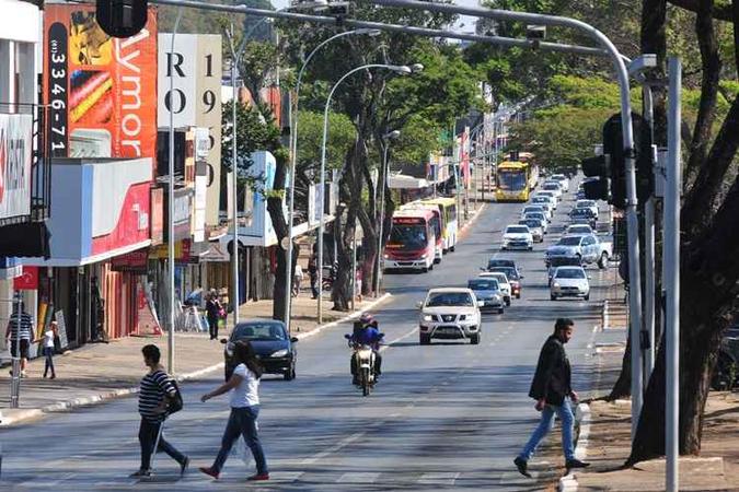 Na W3, população terá acesso a lojas e restaurantes da avenida(foto: Tony Winston/Agência Brasília) Na W3, população terá acesso a lojas e restaurantes da avenida(foto: Tony Winston/Agência Brasília)