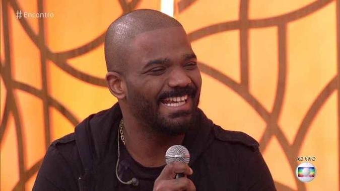 Arlindinho revelou que a fé está ajudando o pai no tratamento(foto: TV Globo/Reprodução) Arlindinho revelou que a fé está ajudando o pai no tratamento(foto: TV Globo/Reprodução)
