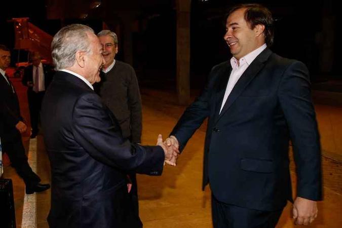 Temer e Maia conversaram sobre a reforma da Previdência e a pauta de votações da Câmara para a próxima semana(foto: Marcos Corrêa/PR. Brasil. Brasília ) Temer e Maia conversaram sobre a reforma da Previdência e a pauta de votações da Câmara para a próxima semana(foto: Marcos Corrêa/PR. Brasil. Brasília )