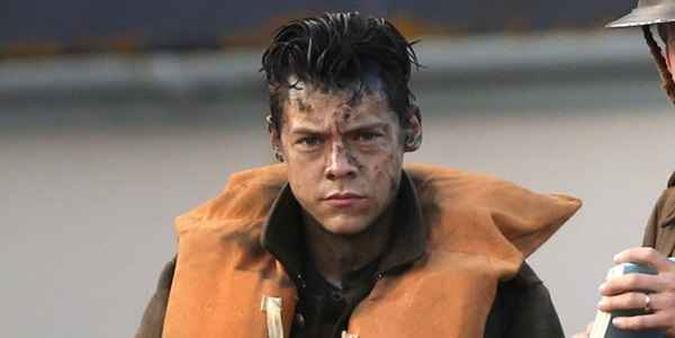 Harry Styles atua em 'Dunkirk', filme dirigido por Christopher Nolan(foto: Warner Bros/Divulgação) Harry Styles atua em 'Dunkirk', filme dirigido por Christopher Nolan(foto: Warner Bros/Divulgação)
