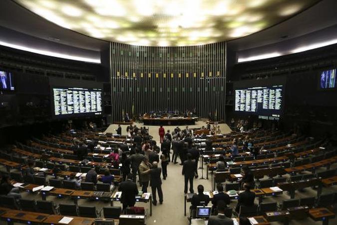 Entre os vetos presidenciais a serem votados, estão os relacionados à minirreforma eleitoral e à lei que concede descontos às dívidas previdenciárias (foto: Fabio Rodrigues Pozzebom/Agência Brasil) Entre os vetos presidenciais a serem votados, estão os relacionados à minirreforma eleitoral e à lei que concede descontos às dívidas previdenciárias (foto: Fabio Rodrigues Pozzebom/Agência Brasil)