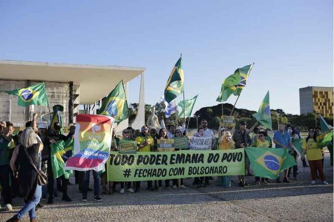 Protesto contra o Supremo Tribunal Federal na Praça dos Três Poderes: Bolsonaro e aliados afirmam que inquérito fere a liberdade de expressão (foto: DIDA SAMPAIO/ESTADAO) Protesto contra o Supremo Tribunal Federal na Praça dos Três Poderes: Bolsonaro e aliados afirmam que inquérito fere a liberdade de expressão (foto: DIDA SAMPAIO/ESTADAO)