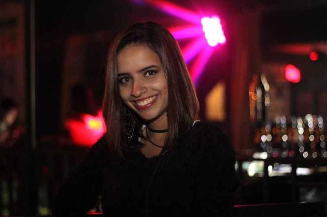 Ana Fl�via Sampaio gosta de barzinhos e do ambiente da cidade(foto: B�rbara Cabral/Esp. CB/D.A Press)