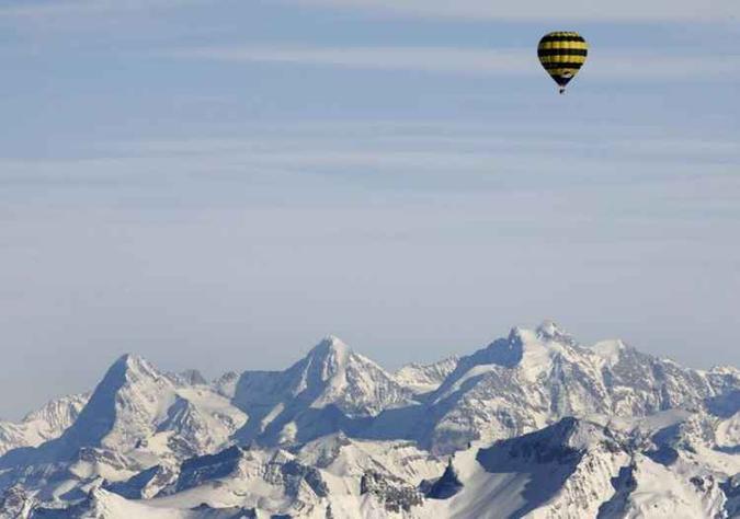 Para chegar às montanhas Jungfrau, é preciso ir de trem(foto: Denis Balibouse/Reuters) Para chegar às montanhas Jungfrau, é preciso ir de trem(foto: Denis Balibouse/Reuters)