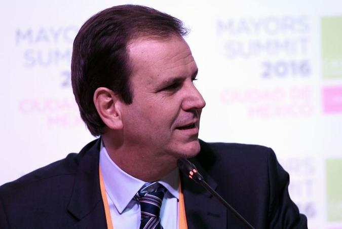 Eduardo Paes confirmou a candidatura ao governo após se reunir com o general Braga Netto(foto: Hector Guerrero / AFP) Eduardo Paes confirmou a candidatura ao governo após se reunir com o general Braga Netto(foto: Hector Guerrero / AFP)
