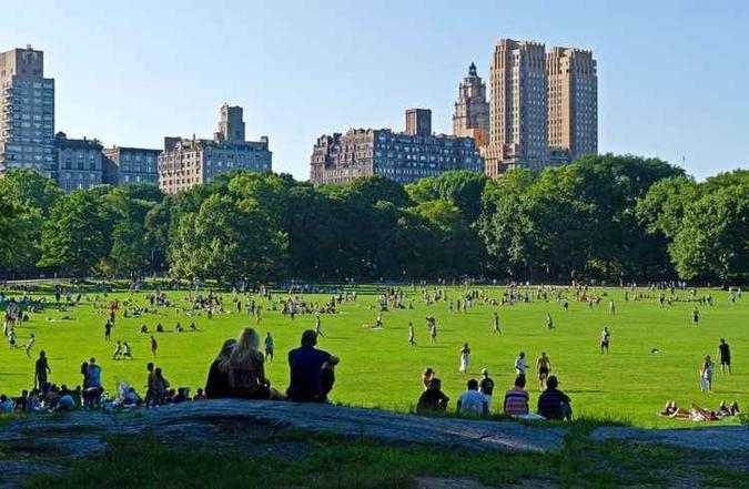Nos dias de verão, moradores e visitantes da cidade aproveitam para curtir o Central Park(foto: Pixabay) Nos dias de verão, moradores e visitantes da cidade aproveitam para curtir o Central Park(foto: Pixabay)