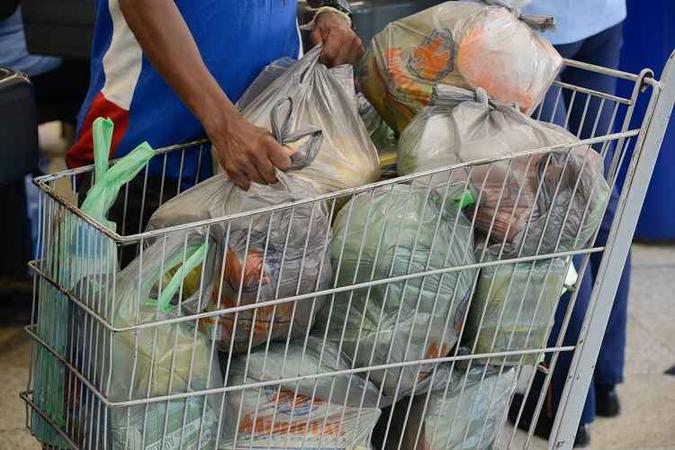 O uso de plástico em grande quantidade vai ser gradualmente eliminados na China(foto: Fernando Frazão/Agência Brasil) O uso de plástico em grande quantidade vai ser gradualmente eliminados na China(foto: Fernando Frazão/Agência Brasil)