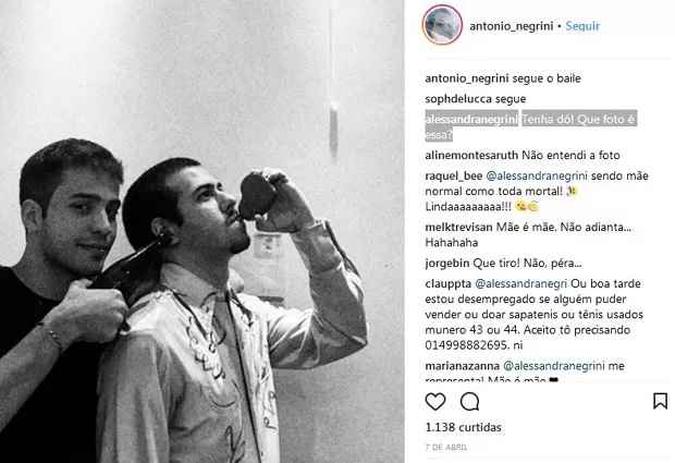 Na outra publicação, ela escreve: Na outra publicação, ela escreve: