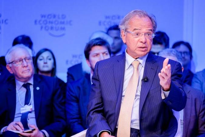 Para o titular da Economia, ''as pessoas destroem o meio ambiente porque precisam comer'' e uso de defensivos é necessário para produzir mais(foto: World Economic Forum/Walter Duer) Para o titular da Economia, ''as pessoas destroem o meio ambiente porque precisam comer'' e uso de defensivos é necessário para produzir mais(foto: World Economic Forum/Walter Duer)