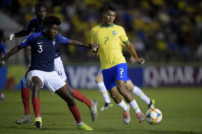 Bebeto acredita no título do Brasil e vê Veron como destaque(foto: Alexandre Loureiro/CBF) Bebeto acredita no título do Brasil e vê Veron como destaque(foto: Alexandre Loureiro/CBF)