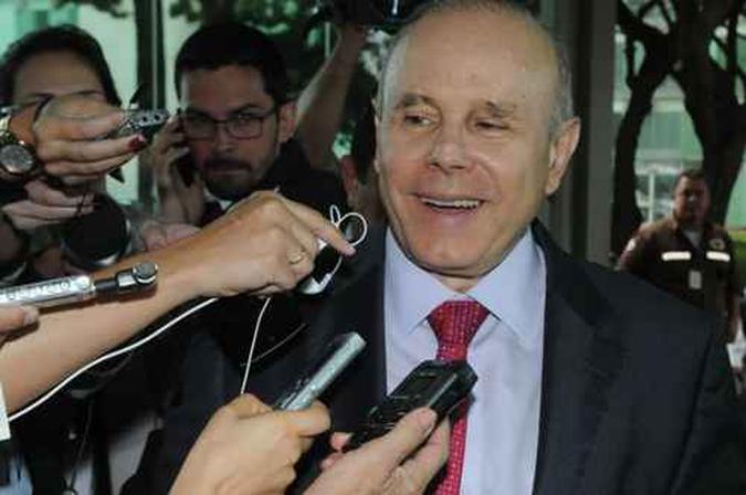Mantega superou Pedro Malan em permanência no posto após a ditadura militar(foto: Antonio Cunha/CB) Mantega superou Pedro Malan em permanência no posto após a ditadura militar(foto: Antonio Cunha/CB)