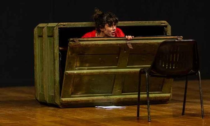 'Dulcina me disse' é um monólogo de leitura dramática dos depoimentos da atriz Dulcina de Moraes(foto: Rômulo Juracy) 'Dulcina me disse' é um monólogo de leitura dramática dos depoimentos da atriz Dulcina de Moraes(foto: Rômulo Juracy)