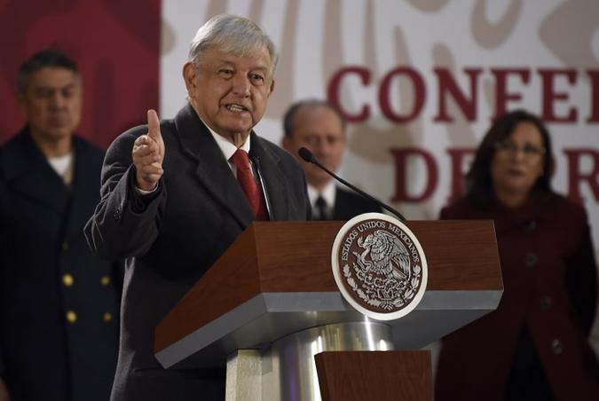 Obrador irá propor ao Senado que dê mais faculdades para intervir na segurança pública(foto: Agência France Presse ) Obrador irá propor ao Senado que dê mais faculdades para intervir na segurança pública(foto: Agência France Presse )