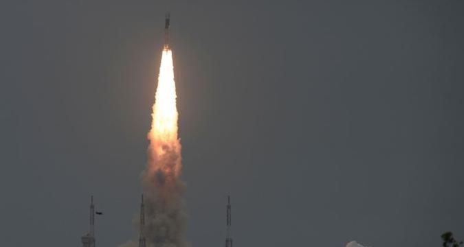 Lançamento do GSLV MkIII-M1 no Centro Espacial Satish Dhawan: se tudo der certo, Índia será o quarto país a pousar um dispositivo no solo lunar(foto: Arun Sankar/AFP) Lançamento do GSLV MkIII-M1 no Centro Espacial Satish Dhawan: se tudo der certo, Índia será o quarto país a pousar um dispositivo no solo lunar(foto: Arun Sankar/AFP)