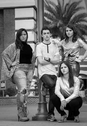 Jéssica, Lucas, Kelly e Kethlen(foto: Thiago Mesquita/Divulgação) Jéssica, Lucas, Kelly e Kethlen(foto: Thiago Mesquita/Divulgação)
