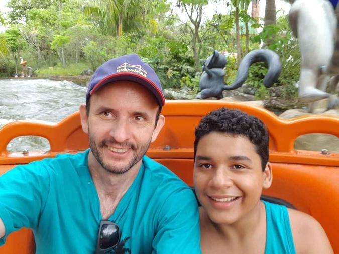 Apesar de não morarem juntos, Jefferson mantém uma relação próxima com William(foto: Arquivo Pessoal) Apesar de não morarem juntos, Jefferson mantém uma relação próxima com William(foto: Arquivo Pessoal)