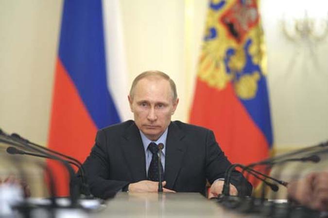 O presidente russo, Vladimir Putin, preside uma reunião do governo russo na residência Novo Ogaryovo, nos arredores de Moscou(foto: Alexei Druzhinin /RIA Novosti /Reuters ) O presidente russo, Vladimir Putin, preside uma reunião do governo russo na residência Novo Ogaryovo, nos arredores de Moscou(foto: Alexei Druzhinin /RIA Novosti /Reuters )