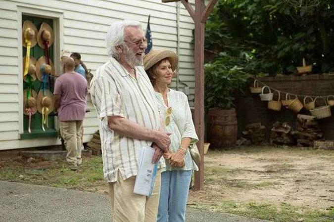 Donald Sutherland e Helen Mirren estrelam o longa Ella & John(foto: Reprodução/ internet) Donald Sutherland e Helen Mirren estrelam o longa Ella & John(foto: Reprodução/ internet)