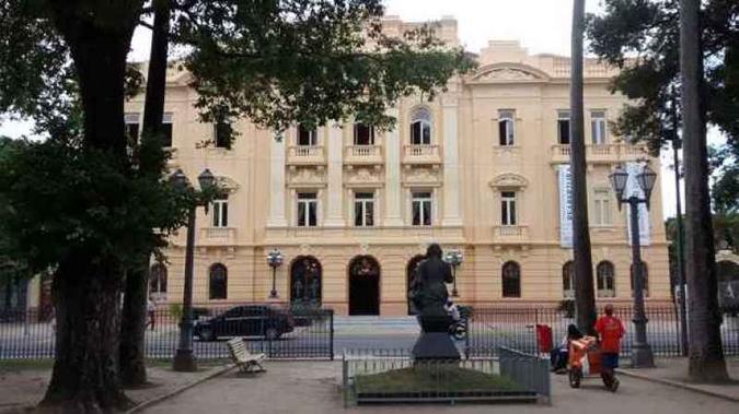 São 70 mandados judiciais nas mãos dos policiais federais em Pernambuco(foto: Diário de Pernambuco/CB/D.A Press) São 70 mandados judiciais nas mãos dos policiais federais em Pernambuco(foto: Diário de Pernambuco/CB/D.A Press)