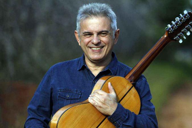 Roberto Correa lançou 19 álbuns e criou um método para tocar viola caipira (foto: RicardoLabastier/Divulgacao) Roberto Correa lançou 19 álbuns e criou um método para tocar viola caipira (foto: RicardoLabastier/Divulgacao)