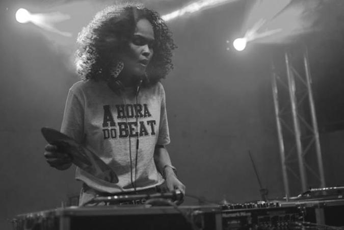 DJ Savana, de Samambaia: sucesso fora das convenções(foto: Nathália Millen / Divulgação) DJ Savana, de Samambaia: sucesso fora das convenções(foto: Nathália Millen / Divulgação)