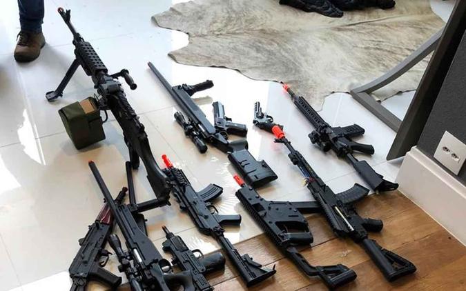 Armas de airsoft apreendidos em operação do Deic em São PauloDivulgação/Deic Armas de airsoft apreendidos em operação do Deic em São PauloDivulgação/Deic