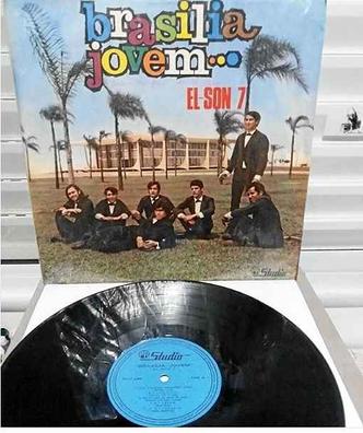 Álbum do grupo de baile El Son 7(foto: João Marcelo Ecco/Maldoror Discos/Divulgação) Álbum do grupo de baile El Son 7(foto: João Marcelo Ecco/Maldoror Discos/Divulgação)