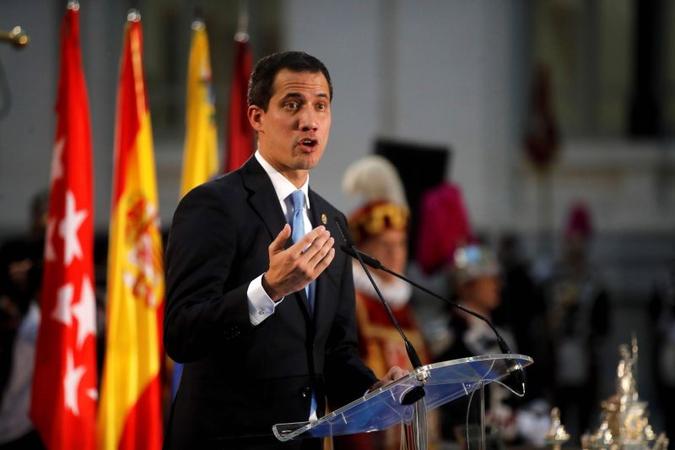 Desde 2015, cerca de 4,5 milhões de venezuelanos deixaram o país(foto: JUAN CARLOS HIDALGO/AFP) Desde 2015, cerca de 4,5 milhões de venezuelanos deixaram o país(foto: JUAN CARLOS HIDALGO/AFP)