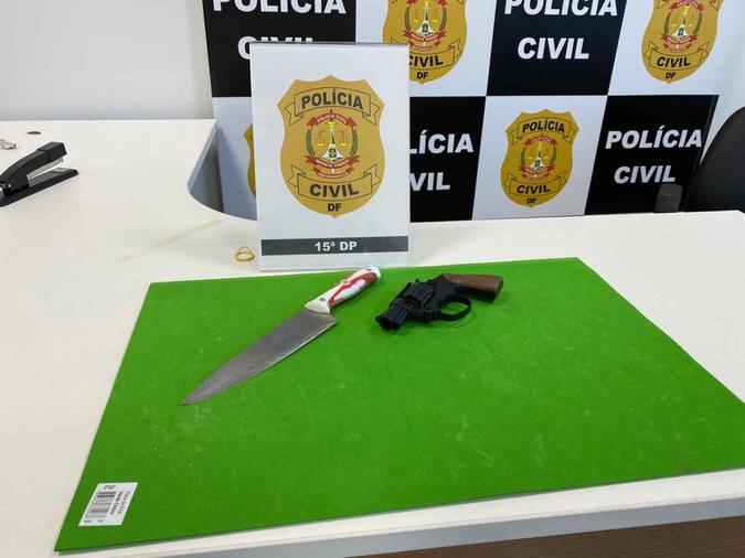 Os homens detidos confessaram o crime e foram levados à carceragem da PCDF(foto: PCDF/Divulgação) Os homens detidos confessaram o crime e foram levados à carceragem da PCDF(foto: PCDF/Divulgação)