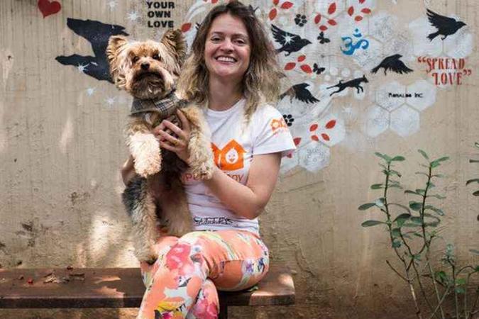 O serviço não é apenas para cães e inclui outras espécies, como mostra Andressa(foto: Arquivo Pessoal) O serviço não é apenas para cães e inclui outras espécies, como mostra Andressa(foto: Arquivo Pessoal)