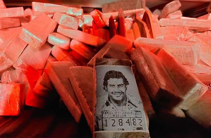 Carga de maconha com Pablo Escobar na embalagem(foto: Polícia Rodoviária Federal/Divulgação) Carga de maconha com Pablo Escobar na embalagem(foto: Polícia Rodoviária Federal/Divulgação)