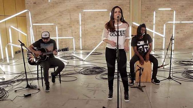 Apresentação de Anitta durante o programa Segue o som(foto: TV Brasil/Reprodução) Apresentação de Anitta durante o programa Segue o som(foto: TV Brasil/Reprodução)