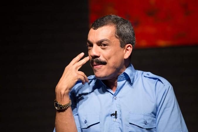 Espetáculo O porteiro recria nos palcos histórias e experiências vividas em condomínios das grandes cidades(foto: Janderson Pires/Divulgação) Espetáculo O porteiro recria nos palcos histórias e experiências vividas em condomínios das grandes cidades(foto: Janderson Pires/Divulgação)