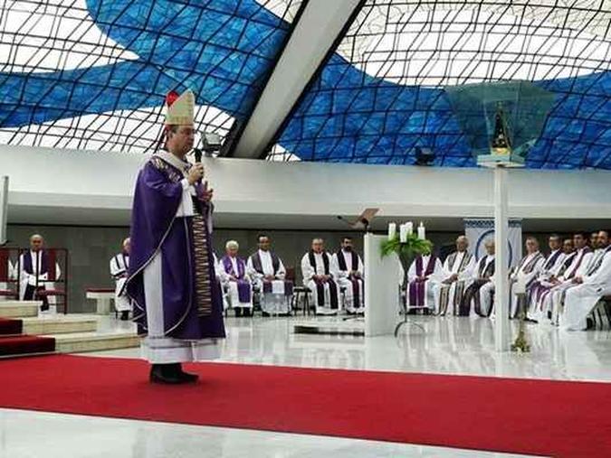 Dom Sergio da Rocha celebra sua primeira missa oficial como cardeal(foto: Anderson Mendanha/Arquidiocese de Brasília/Divulgação) Dom Sergio da Rocha celebra sua primeira missa oficial como cardeal(foto: Anderson Mendanha/Arquidiocese de Brasília/Divulgação)