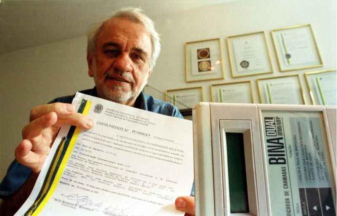 Nélio José Nicolai, o inventor do Bina, morre aos 77 anos (foto: Edilson Rodrigues/CB/D.A Press) Nélio José Nicolai, o inventor do Bina, morre aos 77 anos (foto: Edilson Rodrigues/CB/D.A Press)
