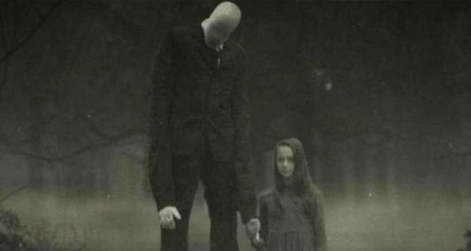 Slenderman foi criado em 2009 e tem crianças como principal vítima(foto: Internet/Reprodução) Slenderman foi criado em 2009 e tem crianças como principal vítima(foto: Internet/Reprodução)
