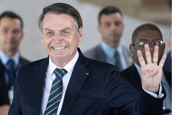 Para não serem expulsos por infidelidade partidária, os deputados aliados de Bolsonaro na sigla peselista continuarão no partido até a oficialização da nova sigla(foto: Pavel Golovkin/AFP) Para não serem expulsos por infidelidade partidária, os deputados aliados de Bolsonaro na sigla peselista continuarão no partido até a oficialização da nova sigla(foto: Pavel Golovkin/AFP)