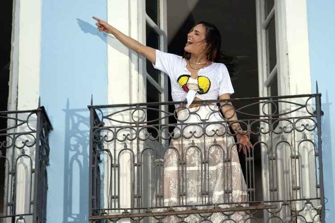 Claudia Leitte no clipe de Saudade(foto: Osmar Gamma/Divulgação) Claudia Leitte no clipe de Saudade(foto: Osmar Gamma/Divulgação)