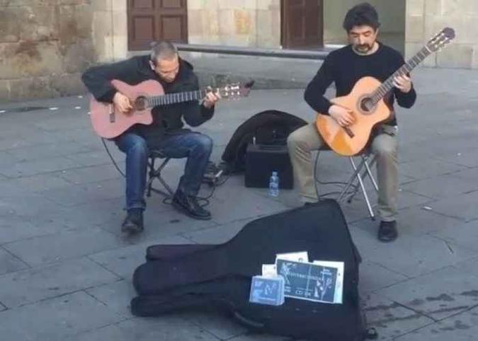 Bacchieri divulga gravações com duração de 15 segundos, nas quais músicos de mais de 300 cidades ganham visibilidade no mundo virtual(foto: Street Music Map/Divulgação) Bacchieri divulga gravações com duração de 15 segundos, nas quais músicos de mais de 300 cidades ganham visibilidade no mundo virtual(foto: Street Music Map/Divulgação)