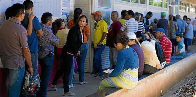 Campanha de 2014 no Distrito Federal: avaliação é que neste ano o desencanto e, por tabela, a abstenção pode chegar a 40%(foto: Pedro França/Agência Senado - 17/8/17) Campanha de 2014 no Distrito Federal: avaliação é que neste ano o desencanto e, por tabela, a abstenção pode chegar a 40%(foto: Pedro França/Agência Senado - 17/8/17)