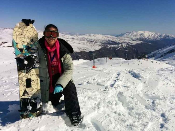 Larissa esquiou em Valle Nevado e diz que a viagem foi incrível. (foto: Arquivo Pessoal) Larissa esquiou em Valle Nevado e diz que a viagem foi incrível. (foto: Arquivo Pessoal)