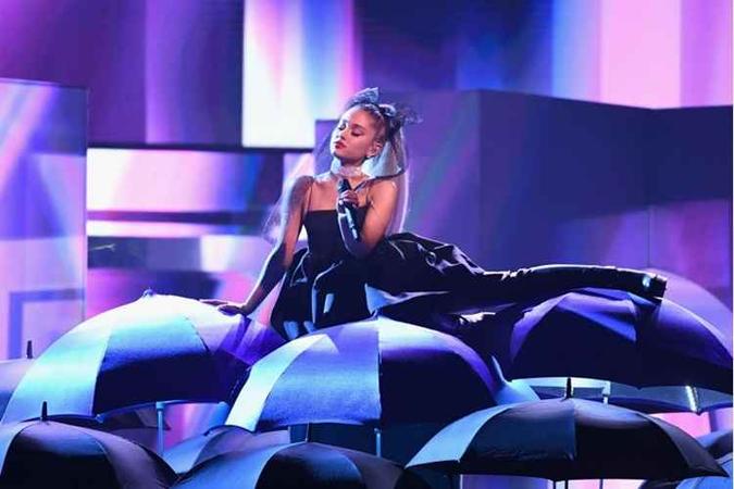 Ariana Grande pretende fazer show monumental(foto: Ethan Miller) Ariana Grande pretende fazer show monumental(foto: Ethan Miller)