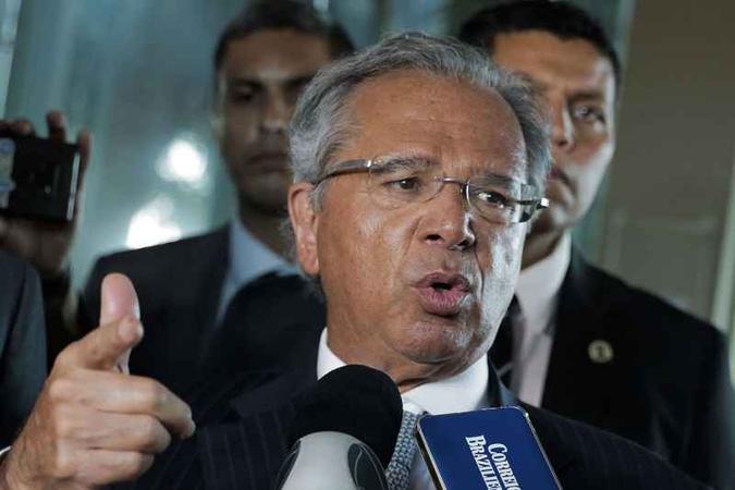 O ministro afirmou que a utilização do termo ''imposto do pecado'' é uma expressão acadêmica (do inglês ''sin tax'') e não tem referência a juízo moral(foto: Valter Campanato/Agência Brasil) O ministro afirmou que a utilização do termo ''imposto do pecado'' é uma expressão acadêmica (do inglês ''sin tax'') e não tem referência a juízo moral(foto: Valter Campanato/Agência Brasil)