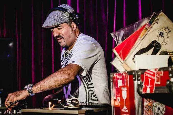 O DJ já tocou com vários nomes da música brasileira(foto: DJ Hum/Divulgação) O DJ já tocou com vários nomes da música brasileira(foto: DJ Hum/Divulgação)